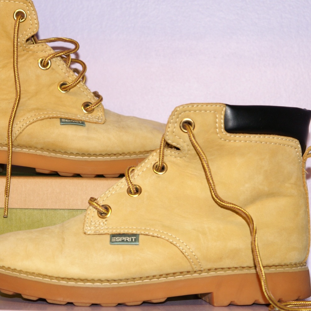 ESPRIT Chamois Suede Utility Boots Size 8.5